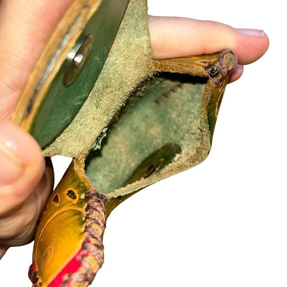 Handmade tooled Leather Chicken Coin Purse 3D Animal Design Hawaii - Picture 4 of 8